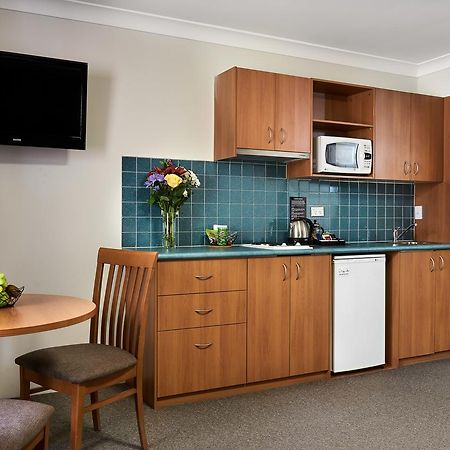 175 Hotel Westmead Сидней Экстерьер фото