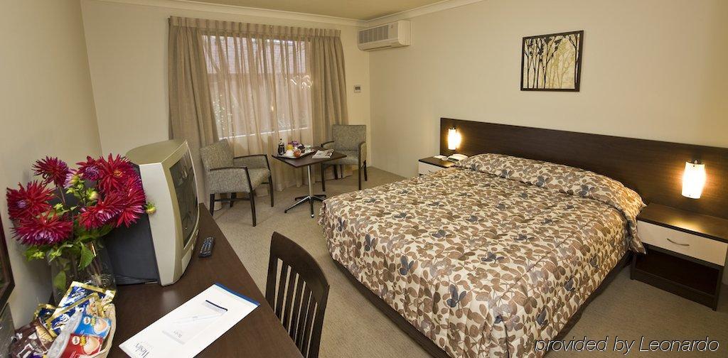 175 Hotel Westmead Сидней Номер фото