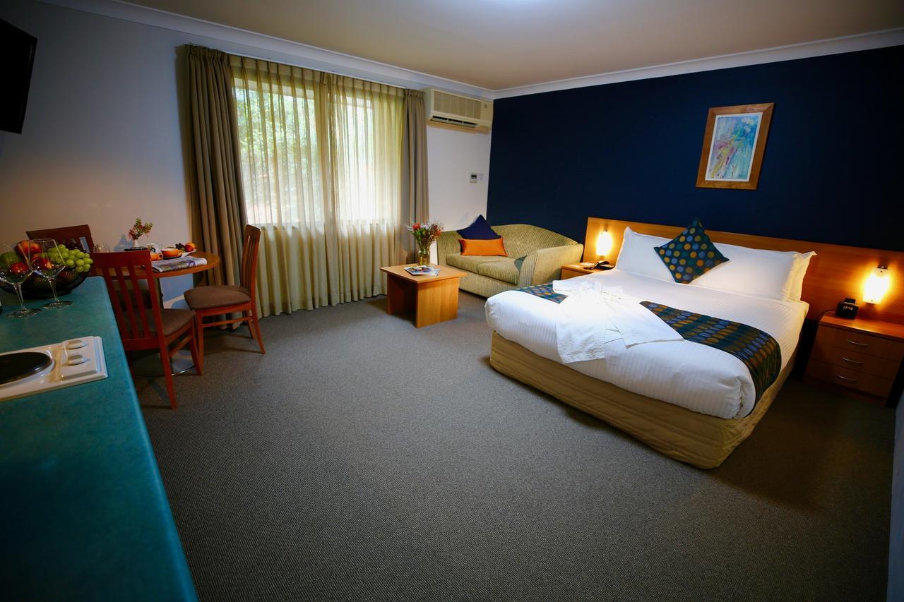 175 Hotel Westmead Сидней Экстерьер фото